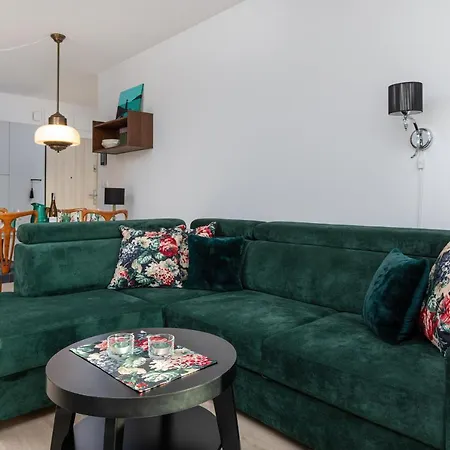 Retro Apartament Cztery Pory Roku By Renters Kolobrzeg
