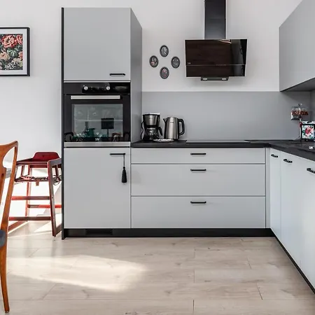 Retro Apartament Cztery Pory Roku By Renters Apartment Kolobrzeg