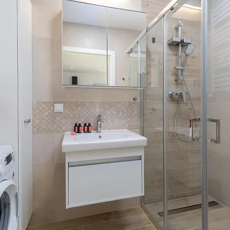Retro Apartament Cztery Pory Roku By Renters Apartment Kolobrzeg