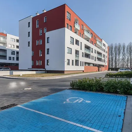 Apartment Retro Apartament Cztery Pory Roku By Renters *