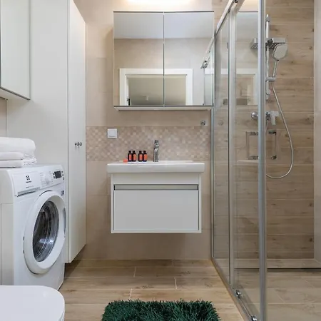 Apartment Retro Apartament Cztery Pory Roku By Renters Kolobrzeg