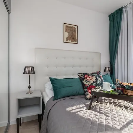 Apartment Retro Apartament Cztery Pory Roku By Renters