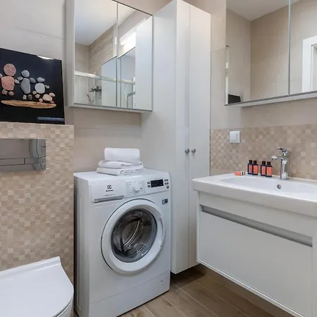 Apartment Retro Apartament Cztery Pory Roku By Renters *